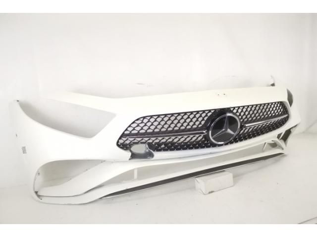bontott MERCEDES-BENZ CLS Első Lökhárító (Részeivel)