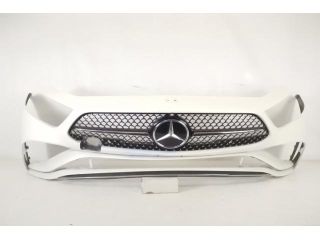 bontott MERCEDES-BENZ CLS Első Lökhárító (Részeivel)