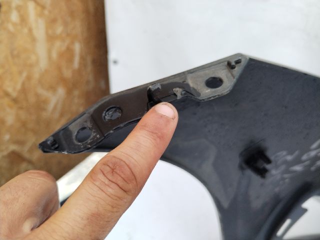 bontott MERCEDES-BENZ CLS Első Lökhárító (Üresen)