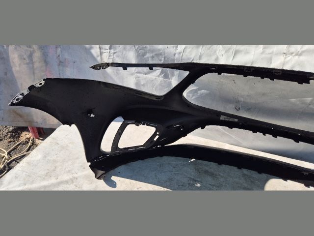 bontott MERCEDES-BENZ CLS Első Lökhárító (Üresen)