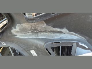 bontott MERCEDES-BENZ CLS Első Lökhárító (Üresen)