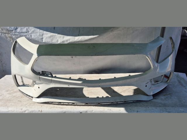 bontott MERCEDES-BENZ CLS Első Lökhárító (Üresen)