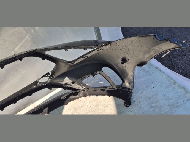 bontott MERCEDES-BENZ CLS Első Lökhárító (Üresen)