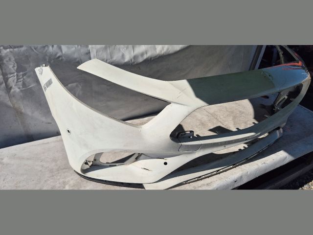 bontott MERCEDES-BENZ CLS Első Lökhárító (Üresen)