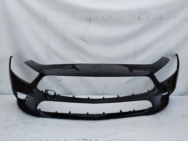 bontott MERCEDES-BENZ CLS Első Lökhárító (Üresen)