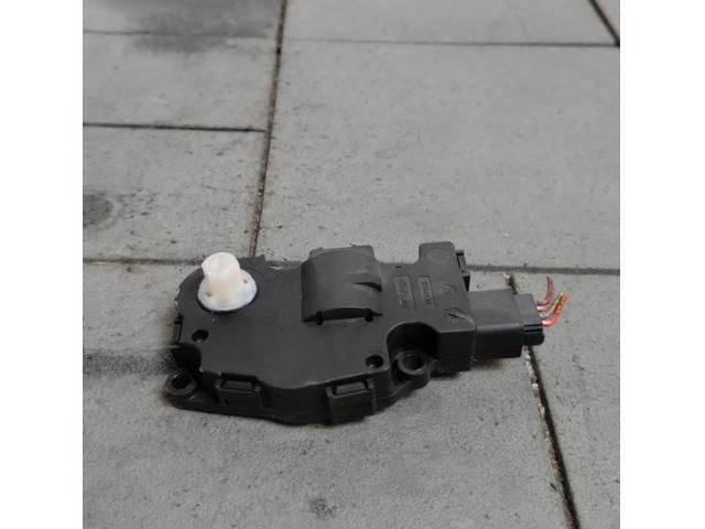 bontott MERCEDES-BENZ CLS Fűtés Állító Motor