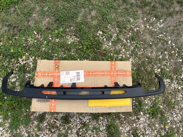 bontott MERCEDES-BENZ CLS Hátsó Lökhárító Alsó (Műanyag)