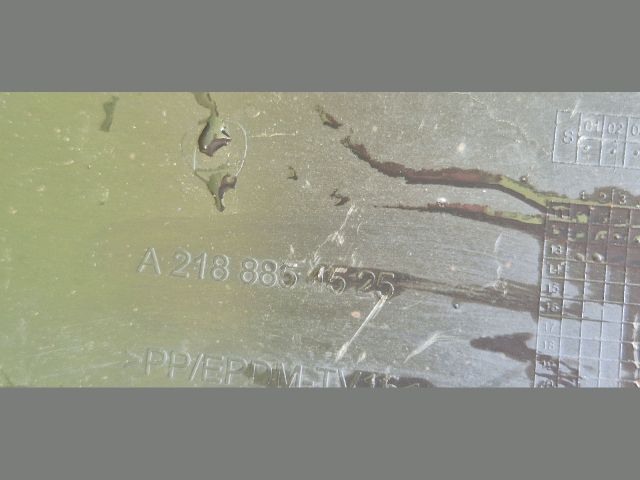 bontott MERCEDES-BENZ CLS Hátsó Lökhárító (Üresen)