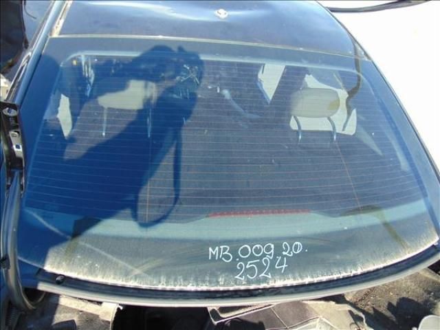 bontott MERCEDES-BENZ CLS Hátsó Szélvédő