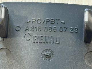 bontott MERCEDES-BENZ CLS Hátsó Vonószem Burkolat