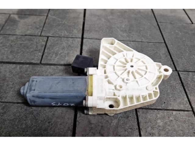 bontott MERCEDES-BENZ CLS Jobb első Ablakemelő Motor