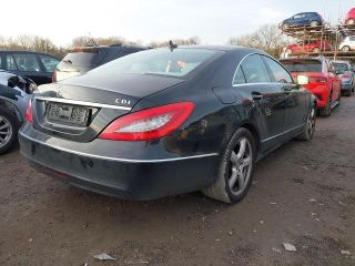 bontott MERCEDES-BENZ CLS Jobb első Ajtó (Üres lemez)