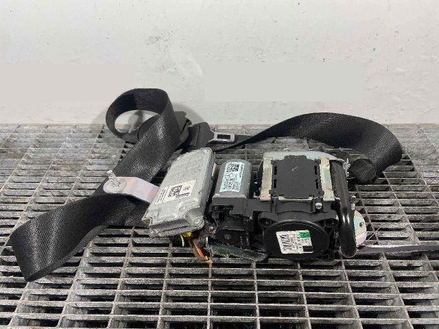 bontott MERCEDES-BENZ CLS Jobb első Biztonsági Öv