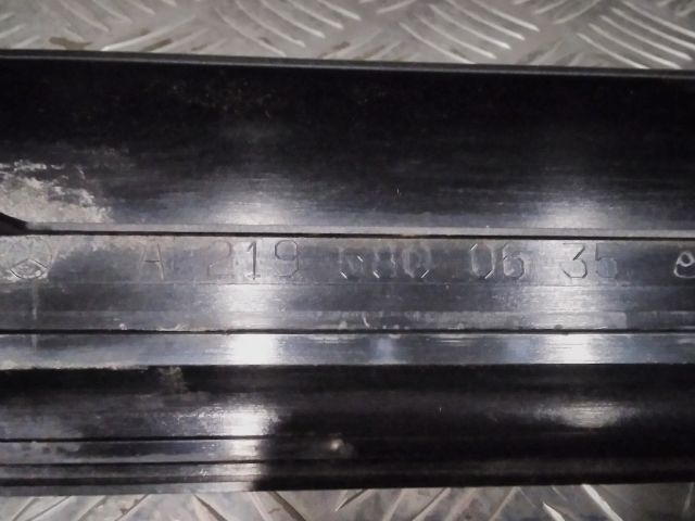 bontott MERCEDES-BENZ CLS Jobb első Küszöb Díszléc