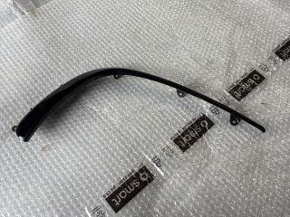 bontott MERCEDES-BENZ CLS Jobb első Lökhárító Díszléc