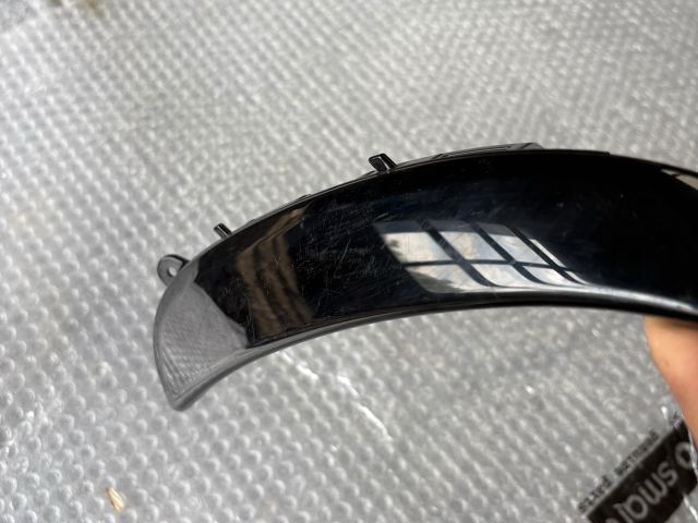 bontott MERCEDES-BENZ CLS Jobb első Lökhárító Díszléc