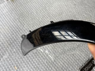 bontott MERCEDES-BENZ CLS Jobb első Lökhárító Díszléc