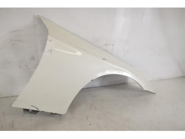 bontott MERCEDES-BENZ CLS Jobb első Sárvédő