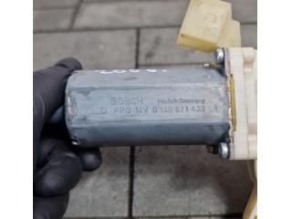 bontott MERCEDES-BENZ CLS Jobb hátsó Ablakemelő Motor