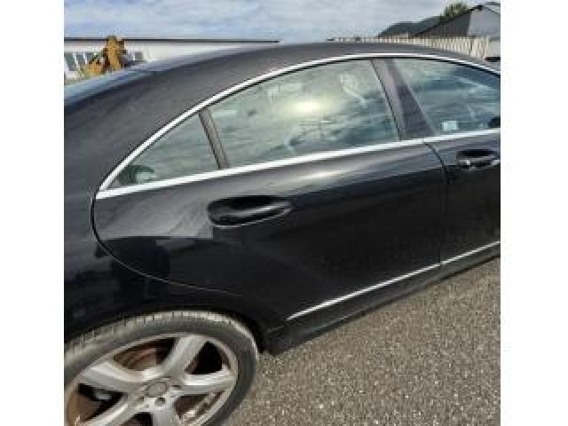 bontott MERCEDES-BENZ CLS Jobb hátsó Ajtó (Üres lemez)