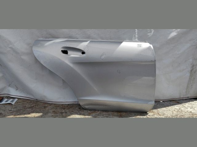 bontott MERCEDES-BENZ CLS Jobb hátsó Ajtó (Üres lemez)