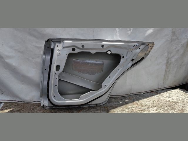 bontott MERCEDES-BENZ CLS Jobb hátsó Ajtó (Üres lemez)