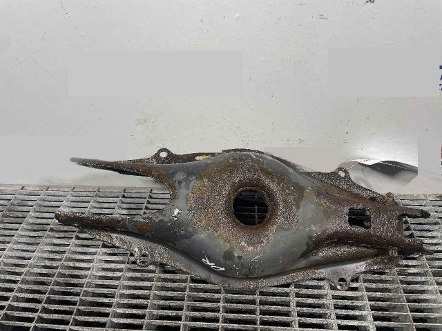 bontott MERCEDES-BENZ CLS Jobb hátsó Alsó Lengőkar