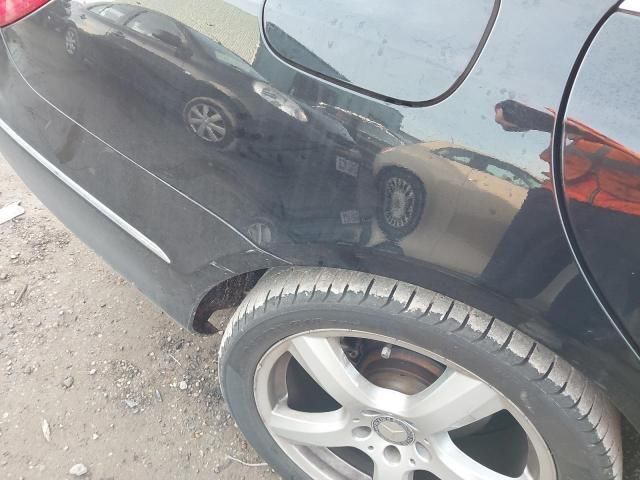 bontott MERCEDES-BENZ CLS Jobb Rendszámtábla Világítás