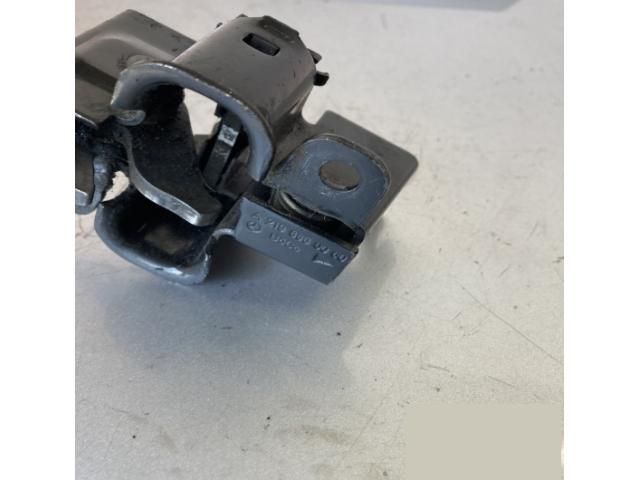 bontott MERCEDES-BENZ CLS Motorháztető Zárszerkezet