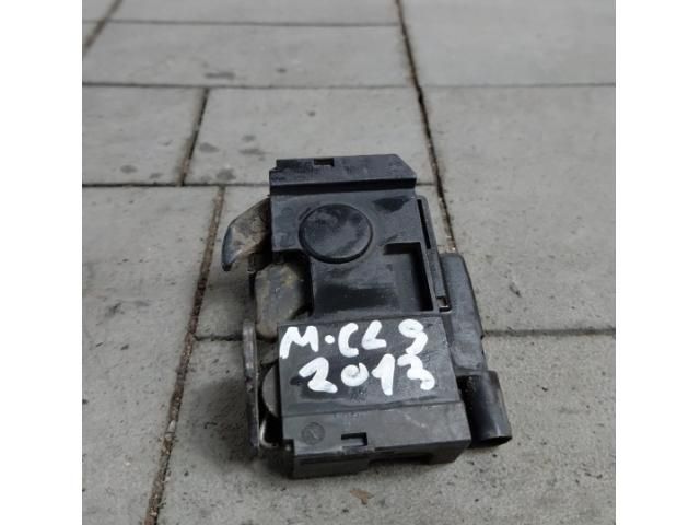 bontott MERCEDES-BENZ CLS Motorháztető Zárszerkezet