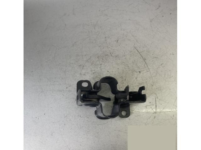 bontott MERCEDES-BENZ CLS Motorháztető Zárszerkezet