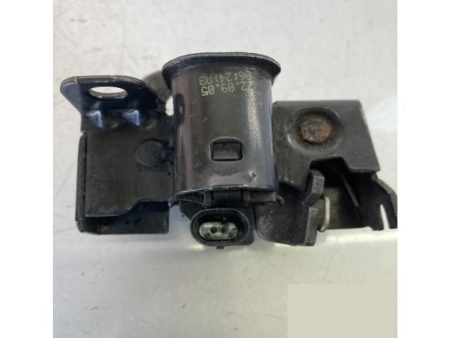 bontott MERCEDES-BENZ CLS Motorháztető Zárszerkezet