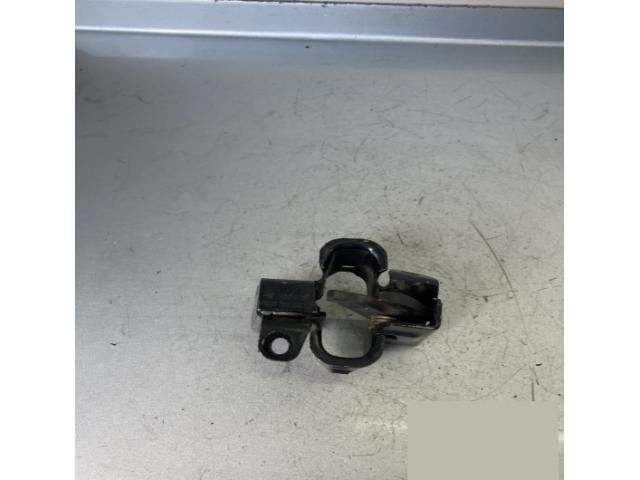 bontott MERCEDES-BENZ CLS Motorháztető Zárszerkezet