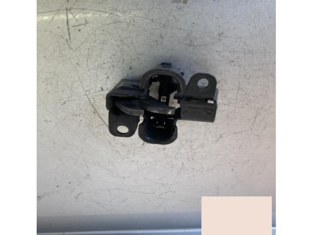 bontott MERCEDES-BENZ CLS Motorháztető Zárszerkezet