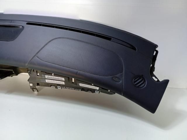 bontott MERCEDES-BENZ CLS Műszerfal Héj