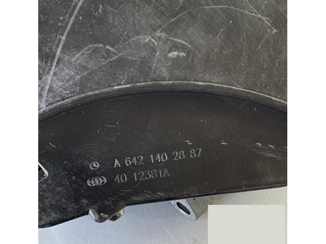 bontott MERCEDES-BENZ CLS Rezonátor