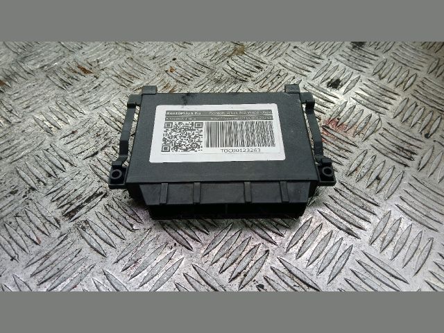 bontott MERCEDES-BENZ CLS Tolatóradar Elektronika