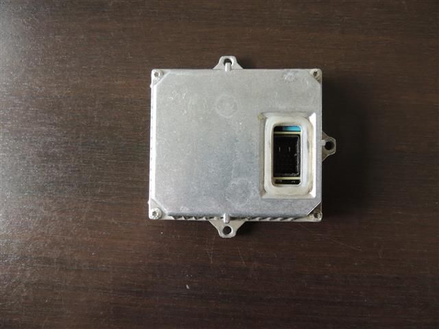 bontott MERCEDES-BENZ CLS Xenon Trafó