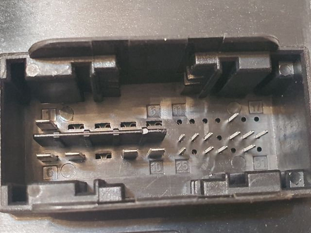 bontott MERCEDES-BENZ CLS Xenon Trafó