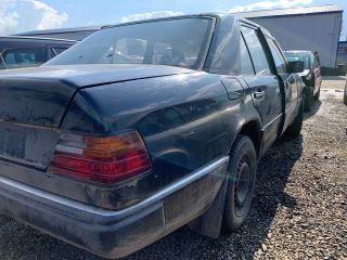 bontott MERCEDES-BENZ E-CLASS Jobb hátsó Féknyereg Munkahengerrel