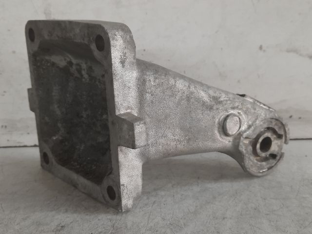 bontott MERCEDES-BENZ E-CLASS Motor Tartó Bak (Pozíciófüggetlen)