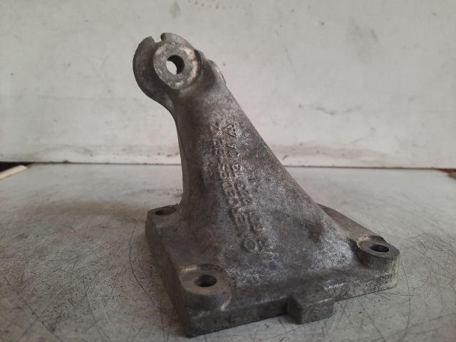 bontott MERCEDES-BENZ E-CLASS Motor Tartó Bak (Pozíciófüggetlen)