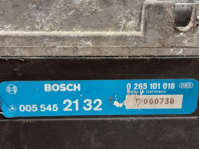 bontott MERCEDES-BENZ E-CLASS Motorvezérlő