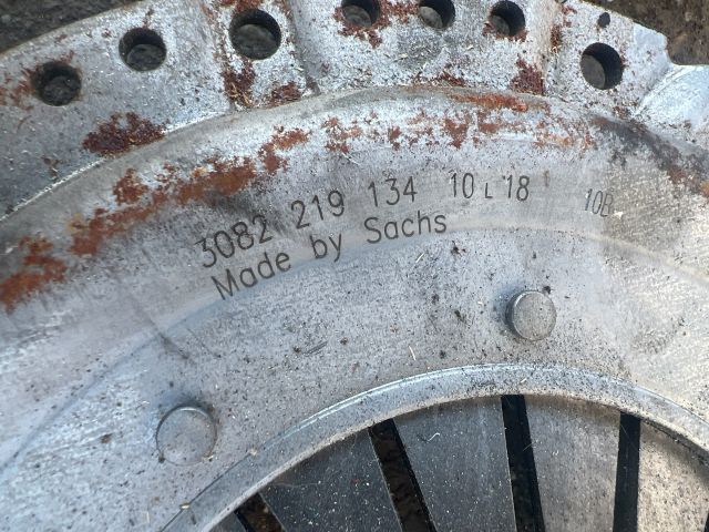 bontott MERCEDES-BENZ E-CLASS Kuplung Szett (Szerkezet, Tárcsa)