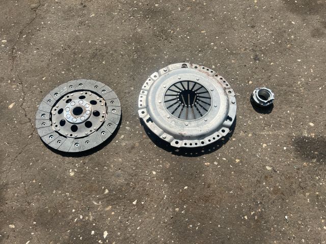 bontott MERCEDES-BENZ E-CLASS Kuplung Szett (Szerkezet, Tárcsa)