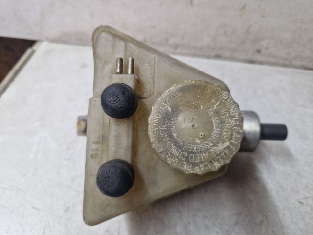 bontott MERCEDES-BENZ E-CLASS Főfékhenger