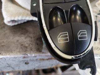 bontott MERCEDES-BENZ E-CLASS Ablakemelő Kapcsoló Négyes / Kettes