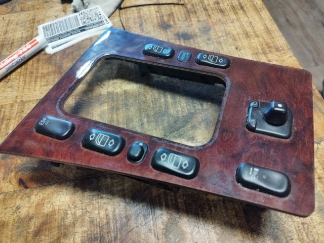 bontott MERCEDES-BENZ E-CLASS Ablakemelő Kapcsoló Négyes / Kettes