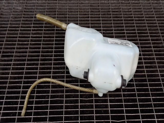 bontott MERCEDES-BENZ E-CLASS Ablakmosó Tartály