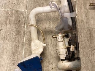 bontott MERCEDES-BENZ E-CLASS Ablakmosó Tartály